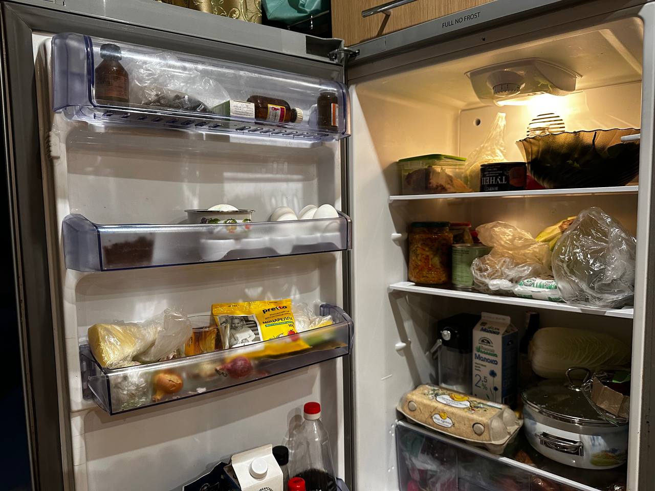 Експерти розповіли, як економно використовувати холодильник, аби він не намотував багато світла