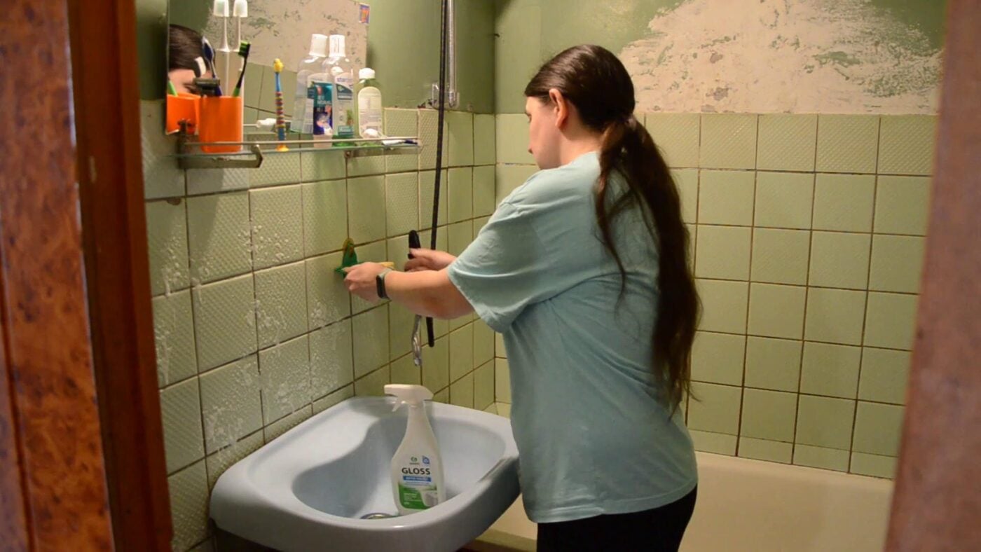 Експерти порадили простий і доступний кожному спосіб очистити ванну від жовтого нальоту