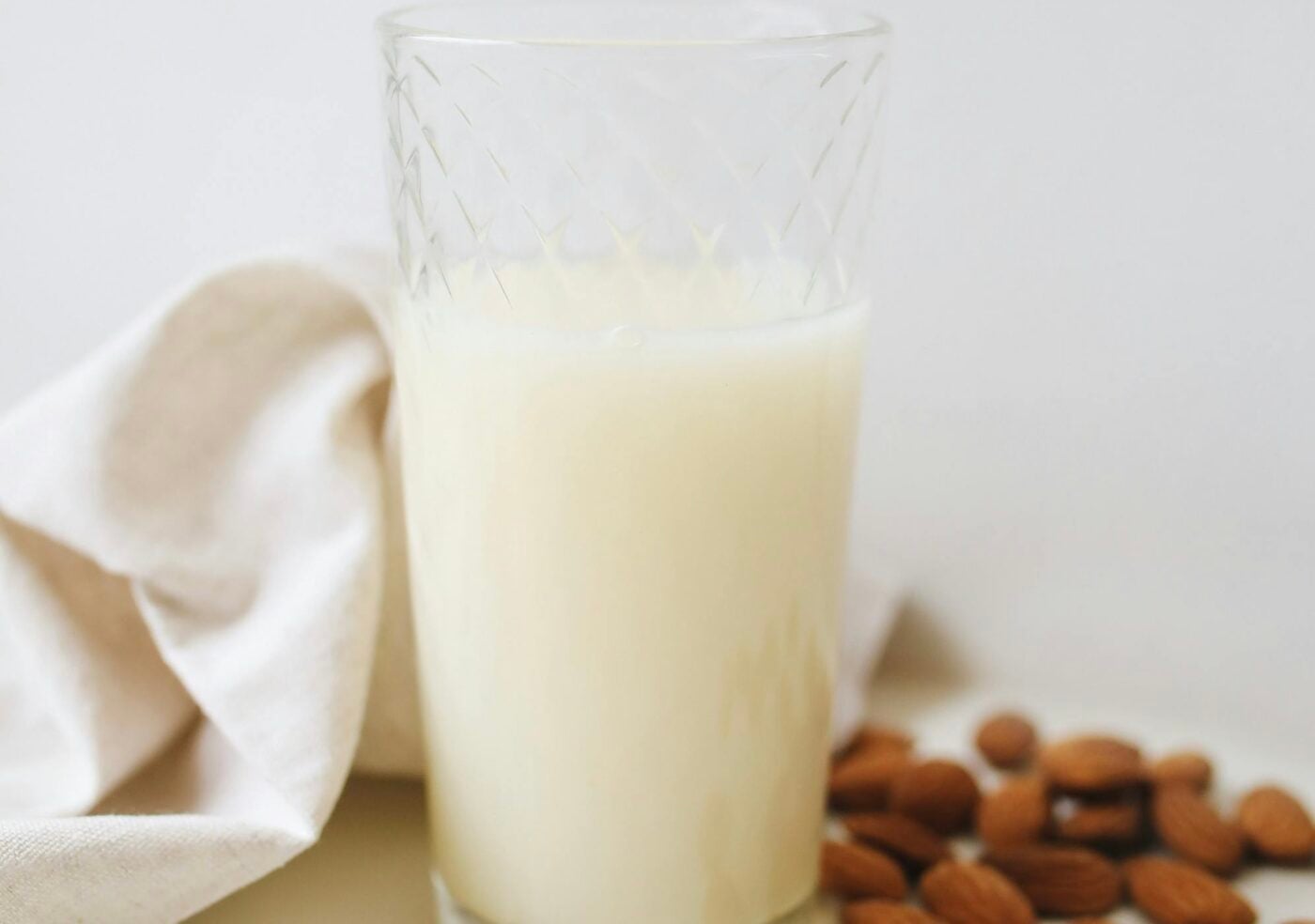 Напій, який сприяє швидкому засинанню