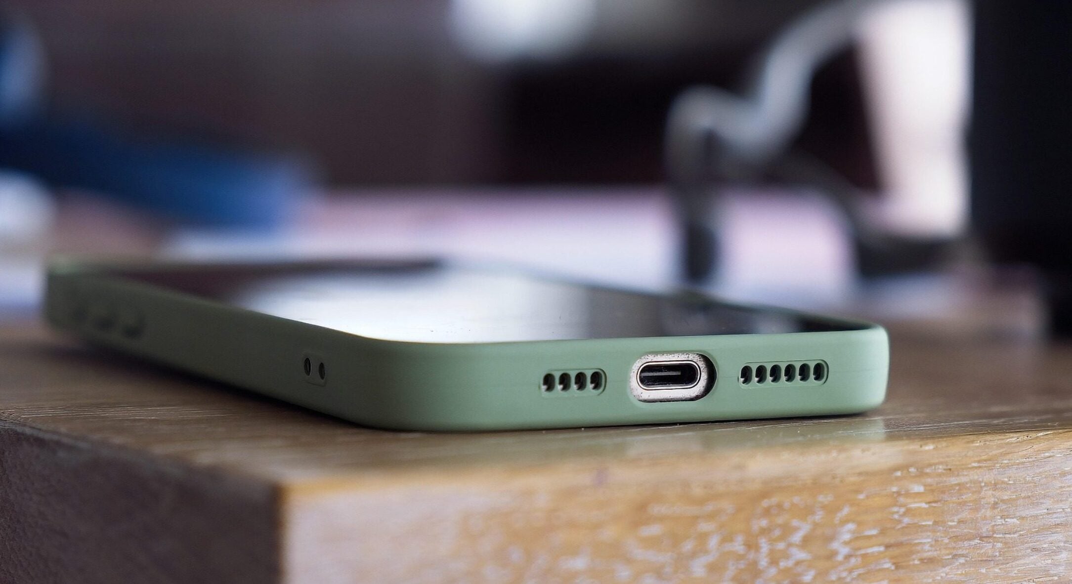 5 експертів дали одну точну відповідь, коли треба перезавантажувати телефон: відповідь здивувала 