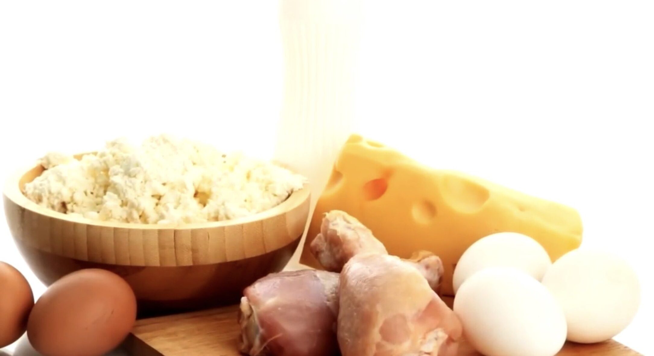 8 продуктів, і жоден з них – не куряче яйце: вчені назвали продукти, в яких багато білка у складі 