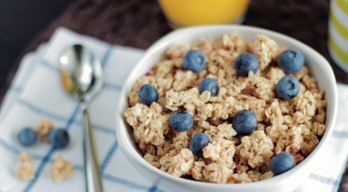 Цю кашу порадила подруга-лікарка: знижує холестерин у 2 рази – краще за аптечні засоби Лікарі назвали кашу, яка знижує холестерин в організмі