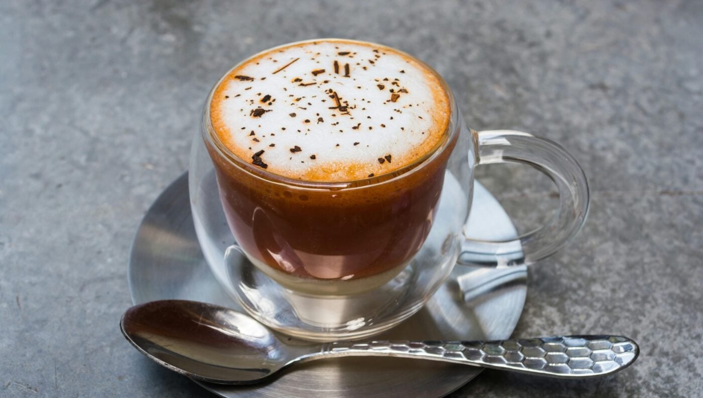 Як корисніше пити каву, з молоком чи без Як корисніше пити каву, з молоком чи без