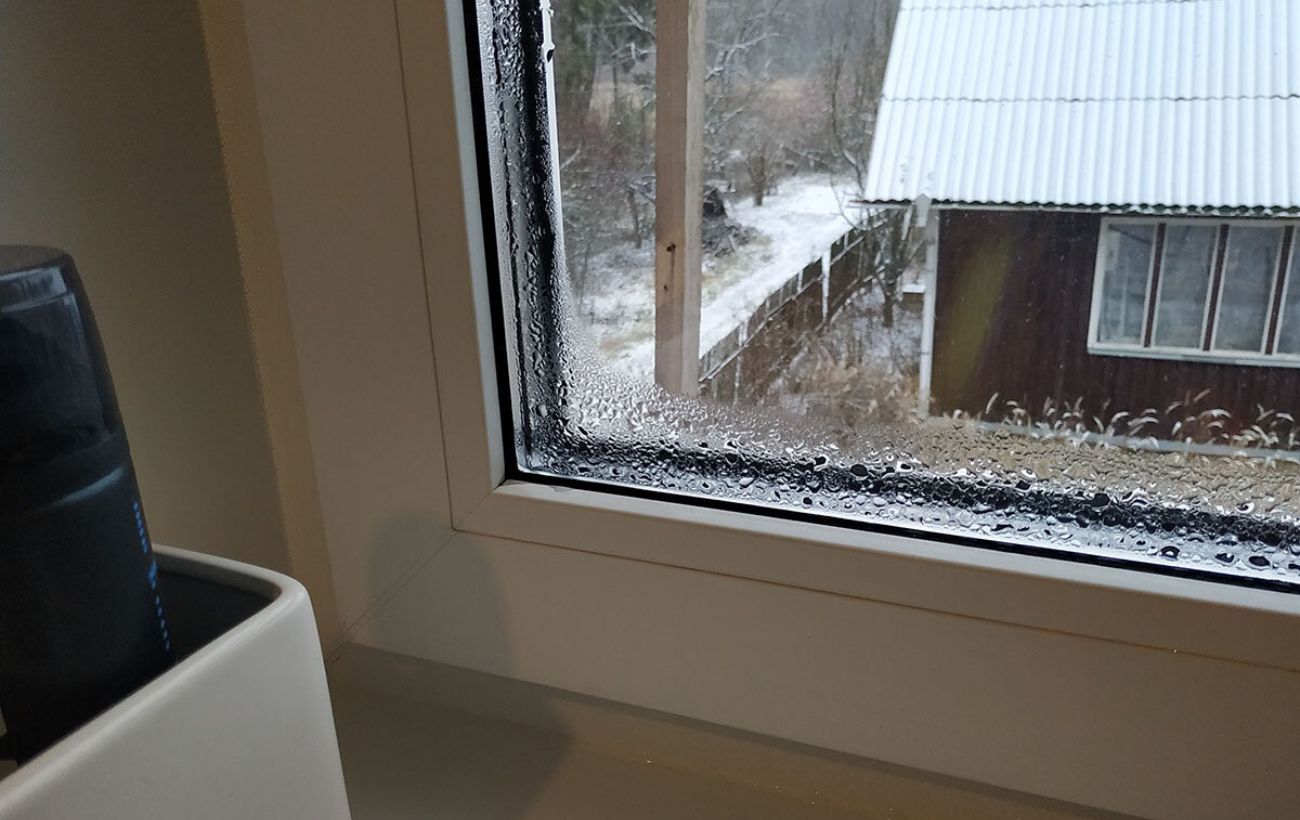 Експерти розповіли, скільки насправді потрібно провітрювати кімнату, аби не боліла голова