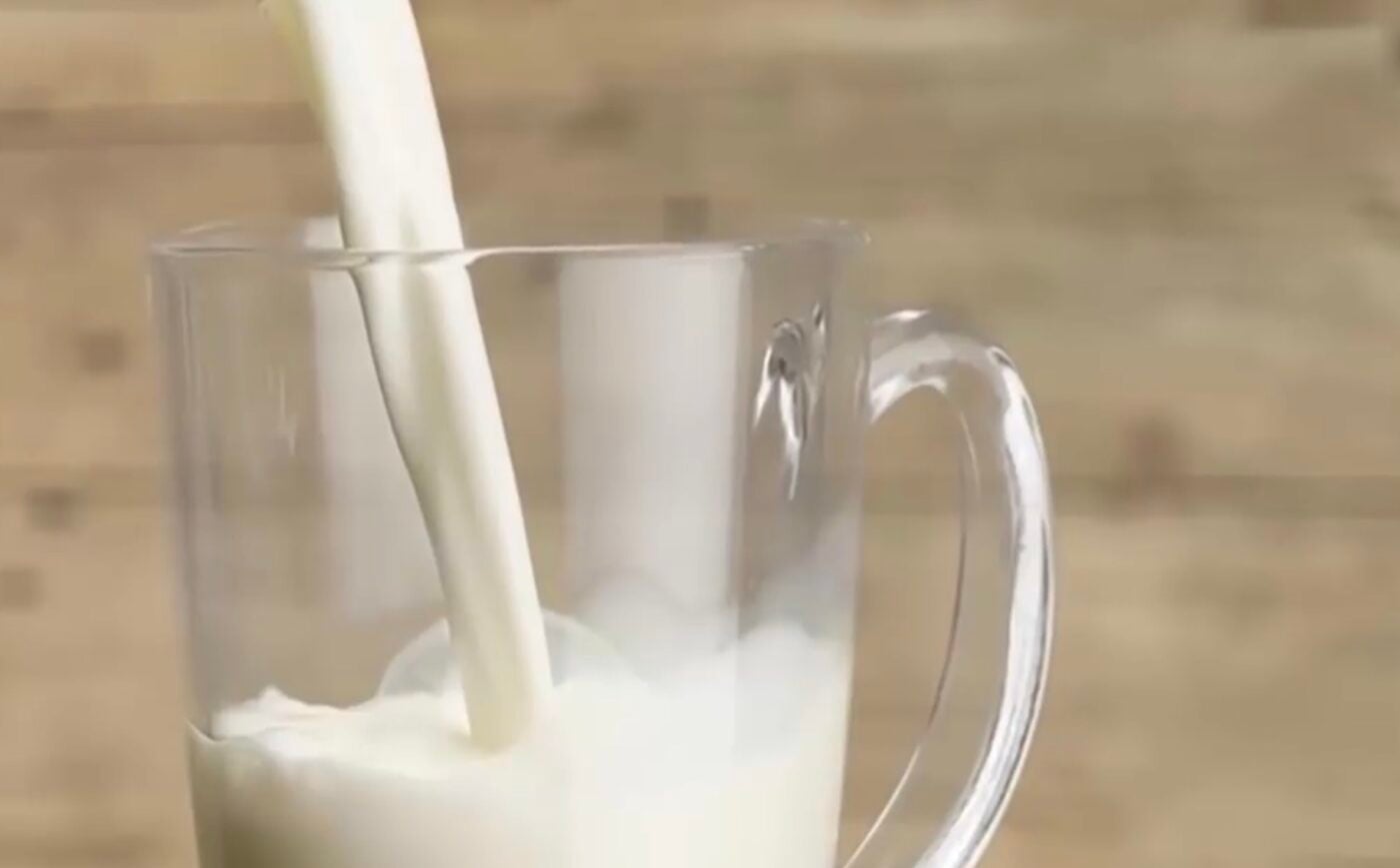 Як обрати якісний кефір у магазині