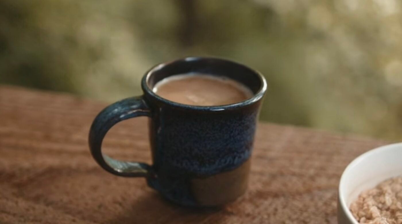 Склад MacCoffee та пояснення, чи містить він справжню каву. Фото: YouTube Balkanica Europe